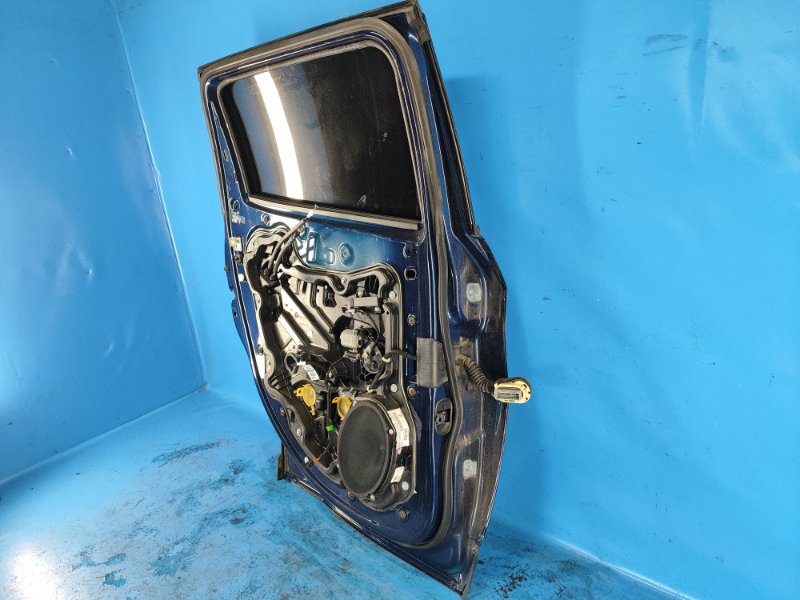 Door JEEP COMPASS 17-21 2018 Left. Rear.