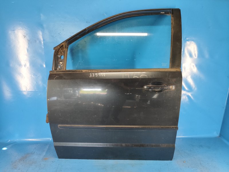Door DODGE GRAND CARAVAN 08- 2014 Left. Front.