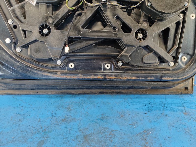 Door DODGE GRAND CARAVAN 08- 2014 Left. Front.