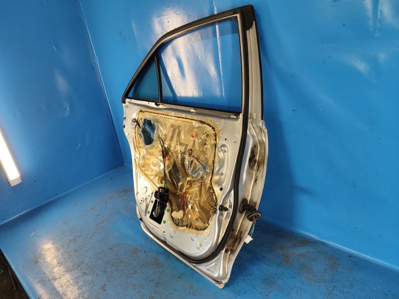 Door TOYOTA CAMRY 40 06-11 2007 Left. Rear.