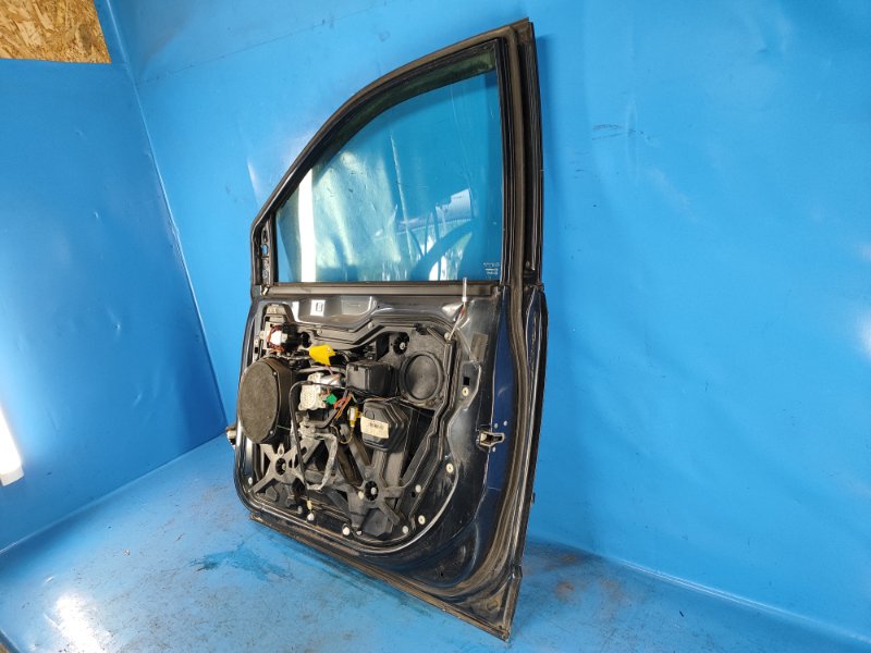 Door DODGE GRAND CARAVAN 08- 2014 Right Front.
