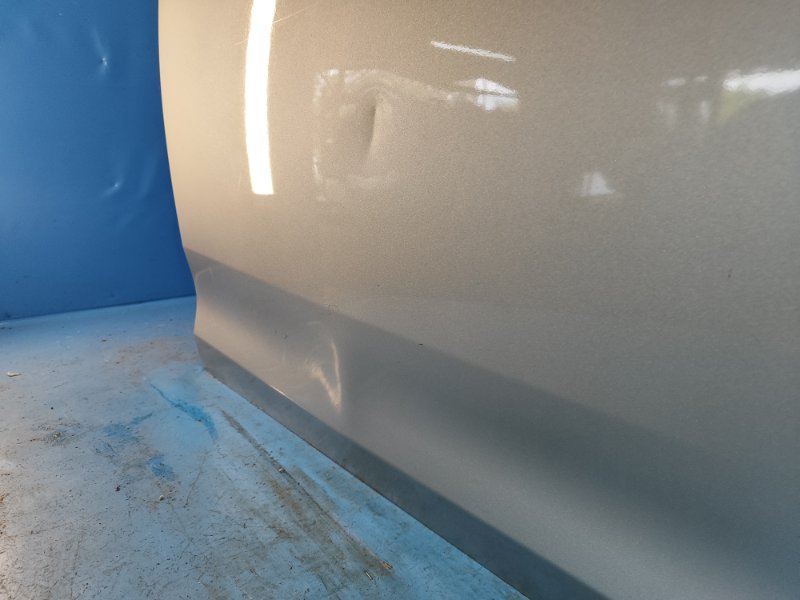 Door TOYOTA SIENNA 11-16 2015 Right Front.