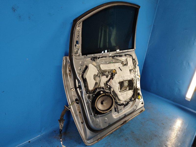 Door TOYOTA SIENNA 11-16 2015 Right Front.