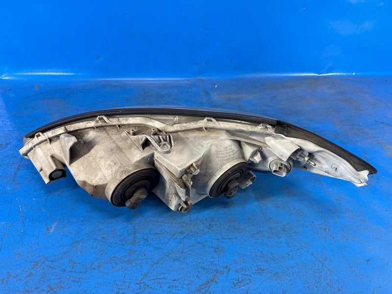 Headlight TOYOTA CAMRY 30 02-06 Right