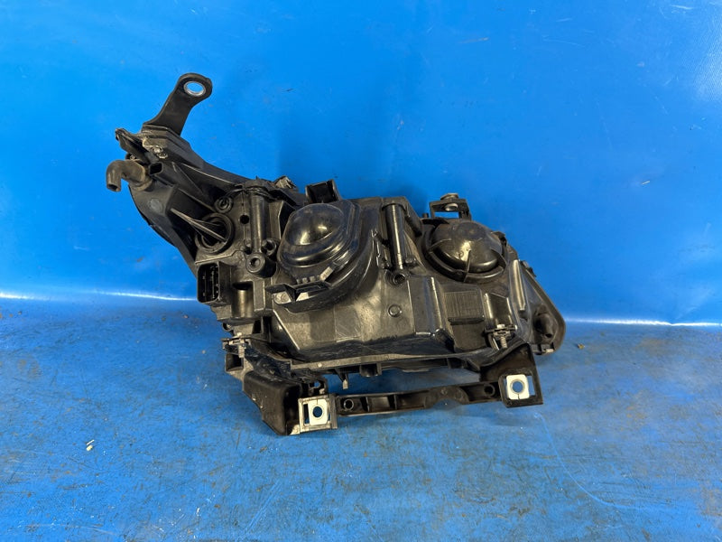 Headlight BMW 5 SERIES (E60/E61) 03-10 2007 Left.