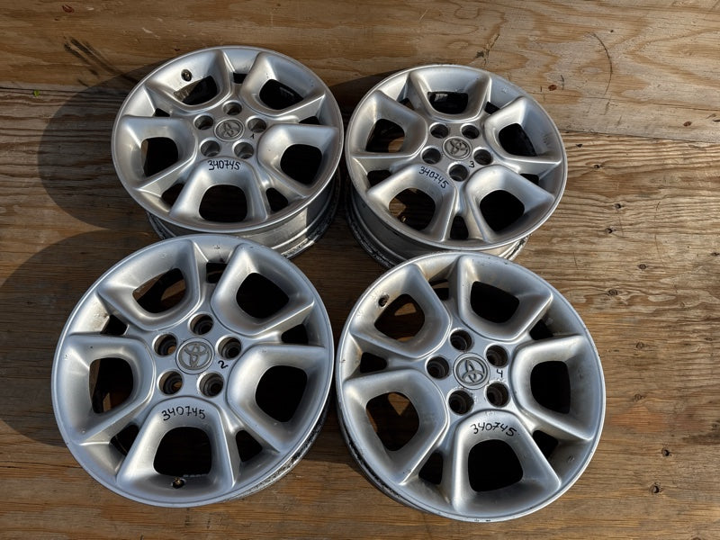 Wheel R17 TOYOTA SIENNA 03-10