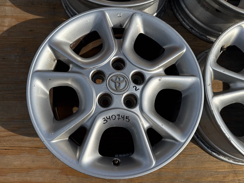 Wheel R17 TOYOTA SIENNA 03-10
