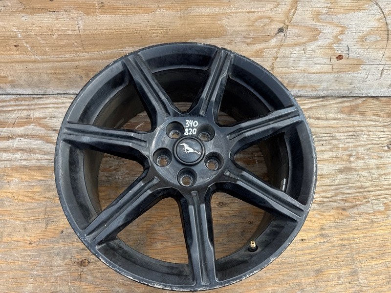 R19 Ford Mustang 15-wheel