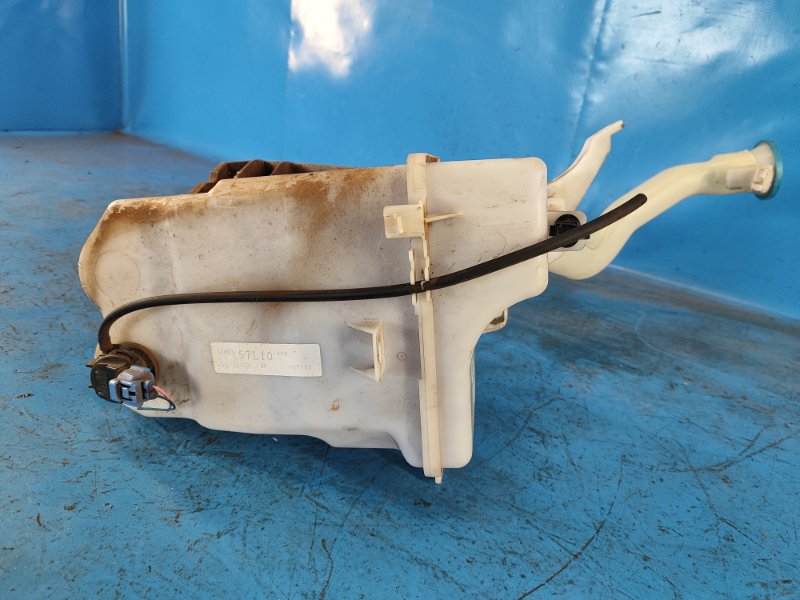 Windshield washer reservoir SUZUKI KIZASHI 09-14 2010