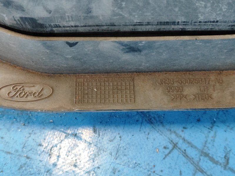 Mudguard FORD MUSTANG 15- Left. Front.