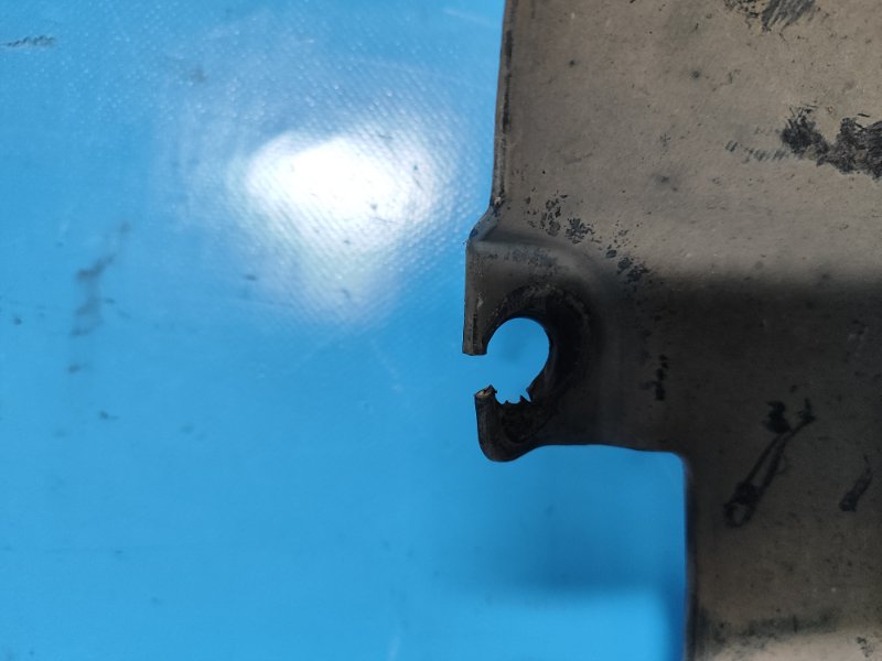 Mudguard FORD FUSION 14- Left. Front.