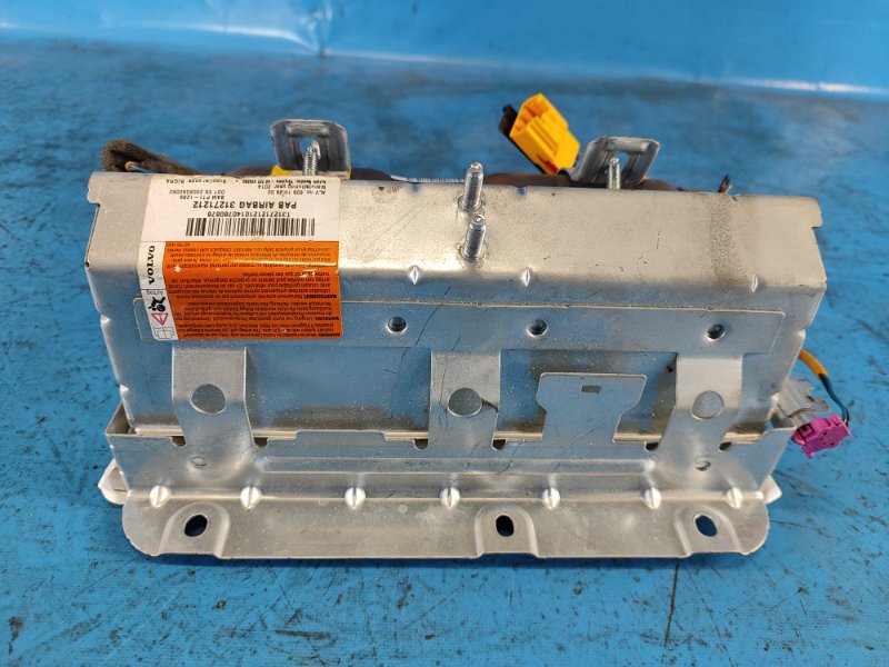 Passenger airbag VOLVO XC70 07-16