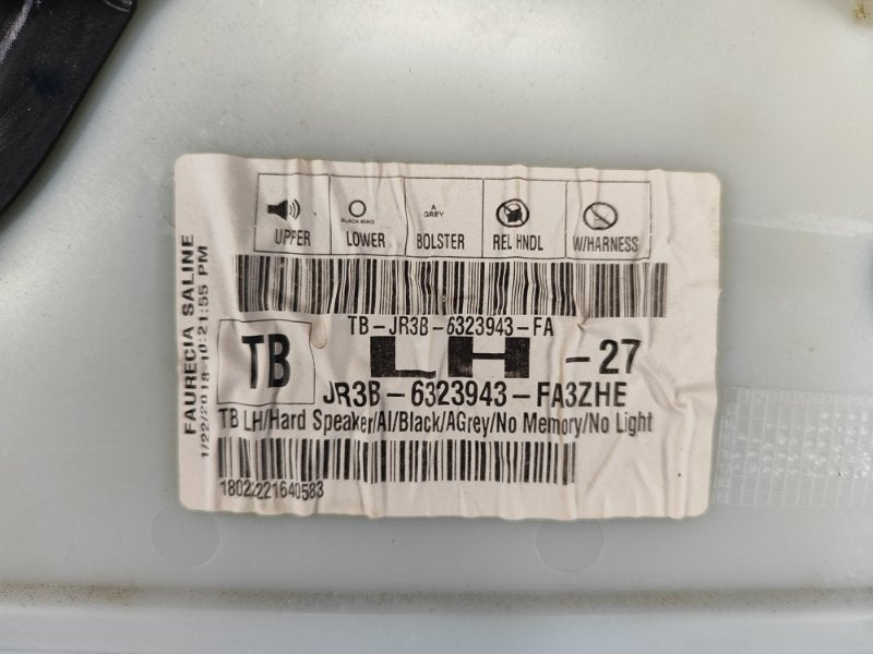 Door card FORD MUSTANG 15- Left. Front.