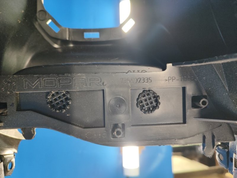 Armrest Jeep Renegade (Bu) 14- 2015