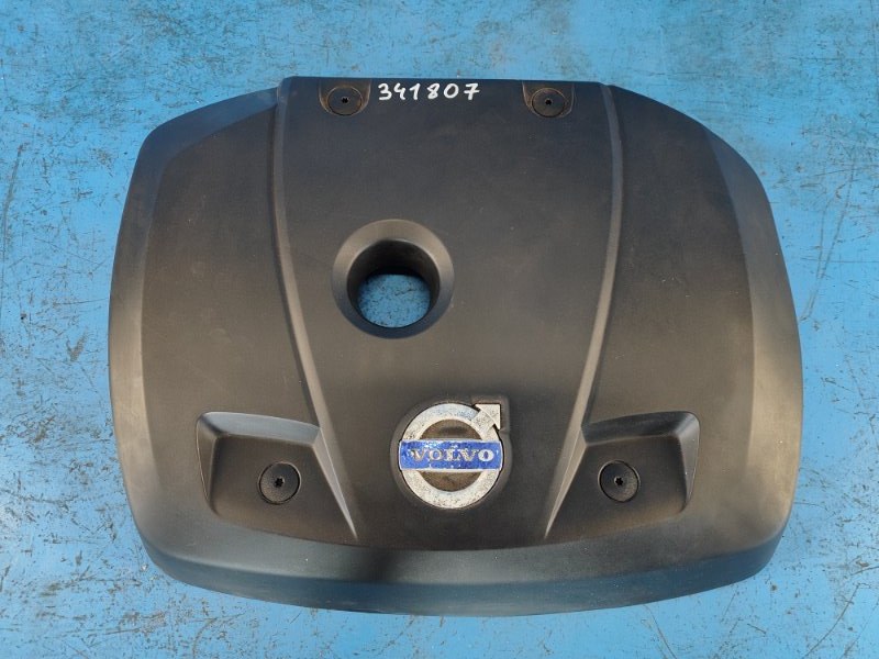 Decorative engine cover for Volvo XC70 07-16