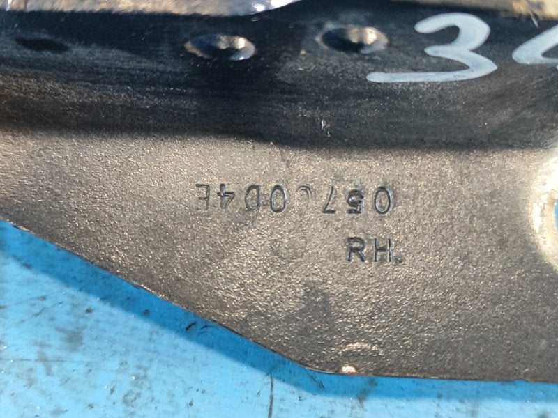 Hood hinge VOLVO XC70 07-16 Right