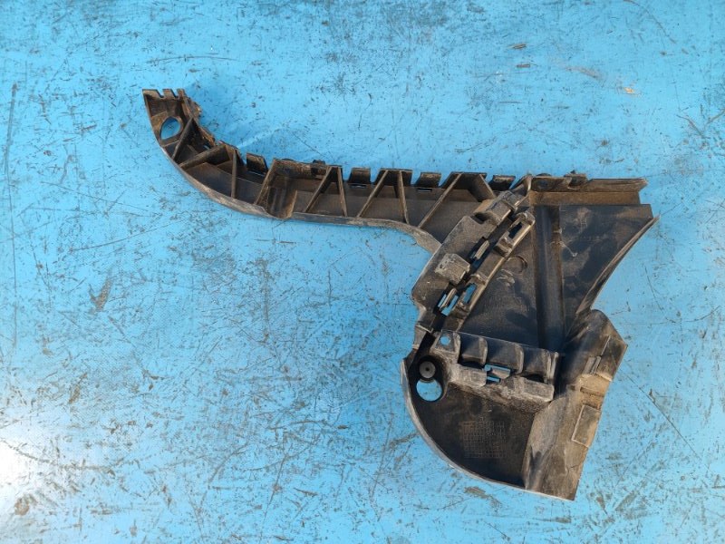 Rear bumper bracket VOLVO XC70 07-16 Right
