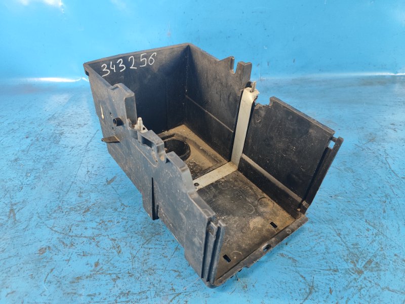 Ford Escape Battery Shelf 12-19 2017