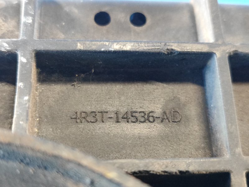 Ford Mustang 15-inch fuse box bracket