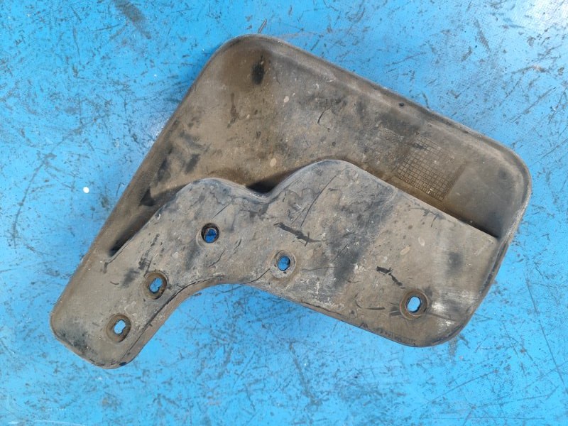 Mudguard VOLKSWAGEN TIGUAN 08-17 2017 Left. Front.