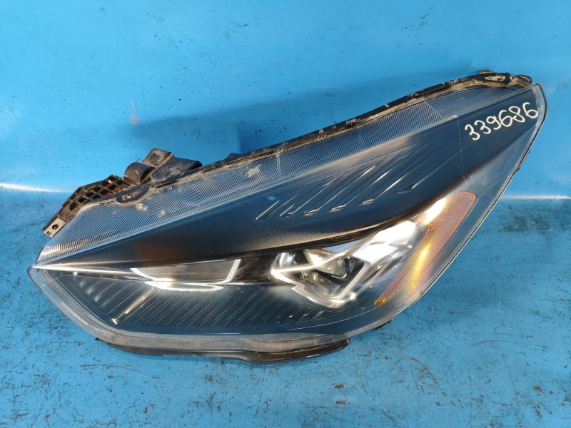 Headlight FORD ESCAPE 12-19 2017 Lev.