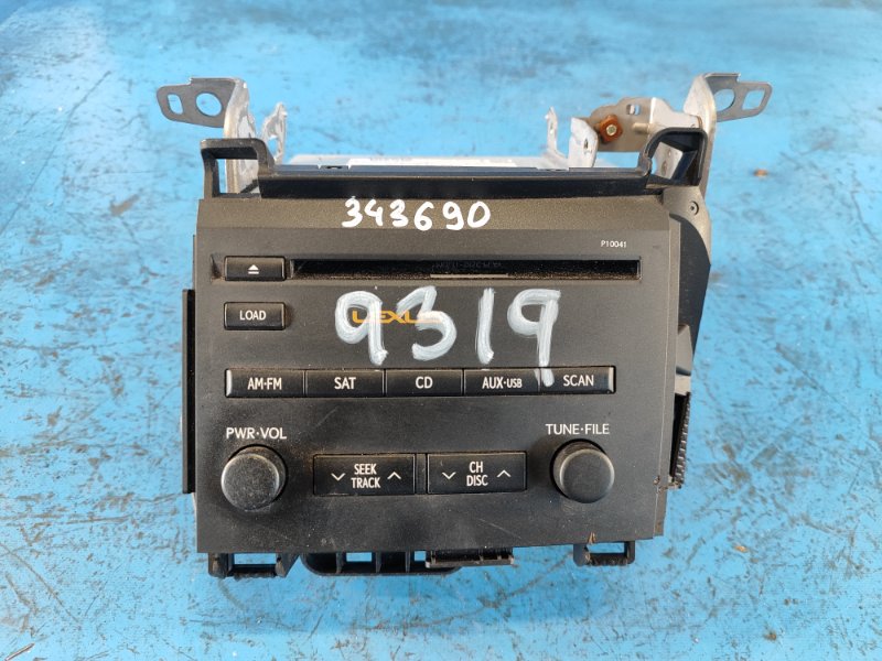 Lexus CT200 radio 11-17 2012