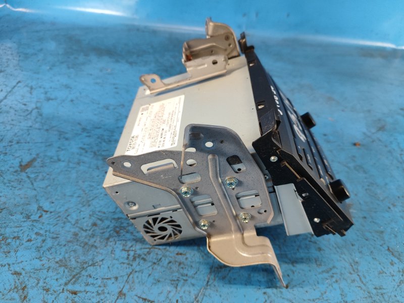 Lexus CT200 radio 11-17 2012