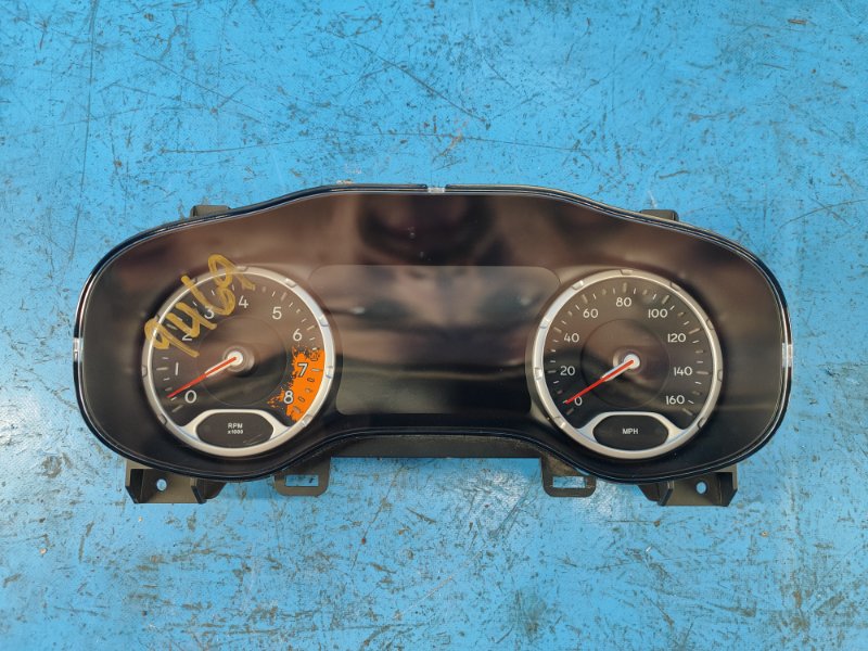 Jeep Renegade (Bu) 14-2015 instrument cluster