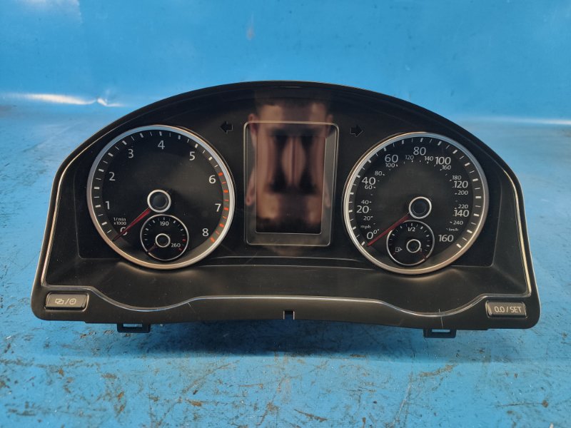 Volkswagen Tiguan 08-17 2017 dashboard