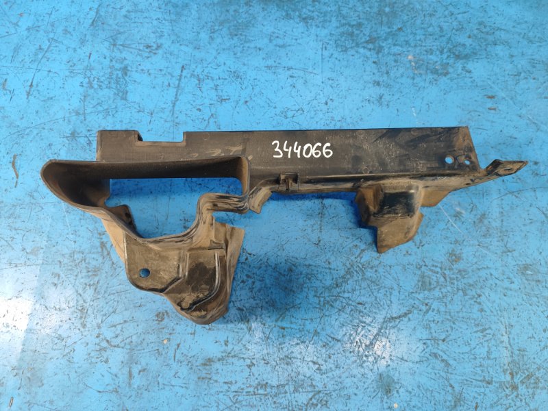 FORD MUSTANG 15- radiator deflector