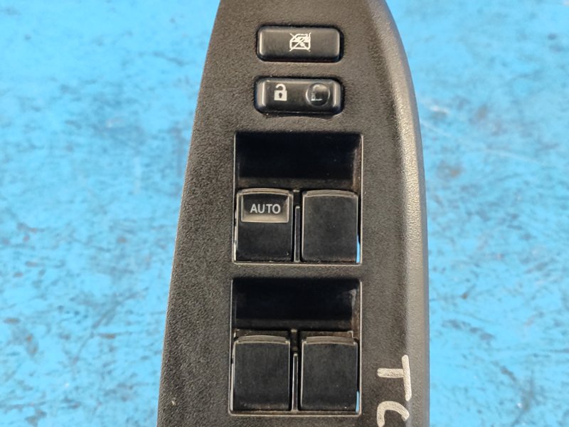 Toyota Corolla 150 06-13 power window control unit