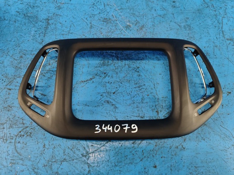 Dashboard cover for radio for Jeep Compass 2018 17-21