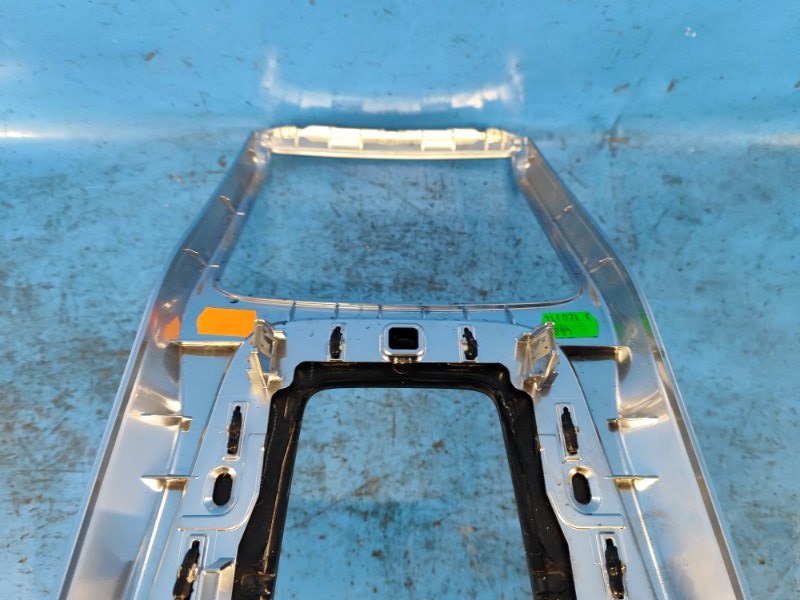 Multimedia control unit for Volvo XC70 07-16