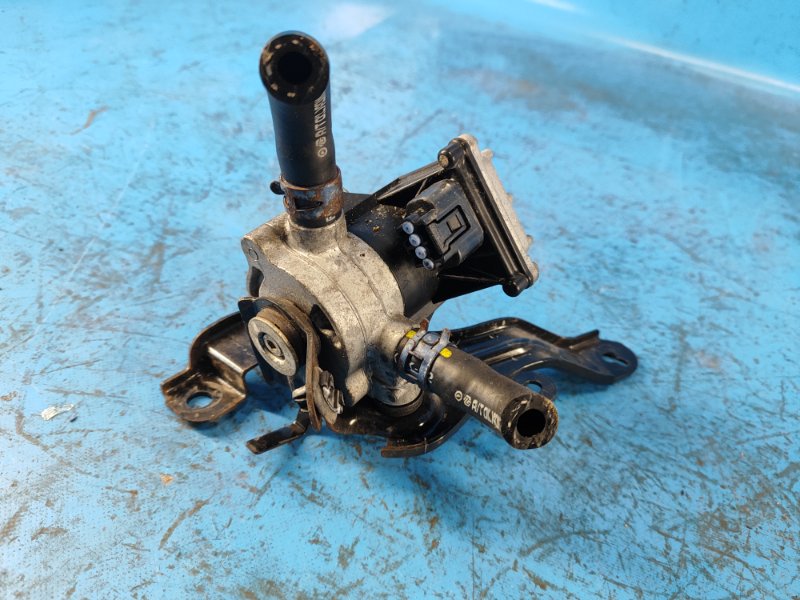 Oil pump for automatic transmission Lexus HS250H (ANF10) 09-12 2009