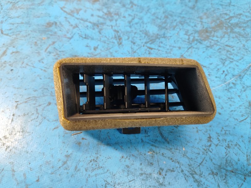 Air deflector FORD MUSTANG 15- Left.