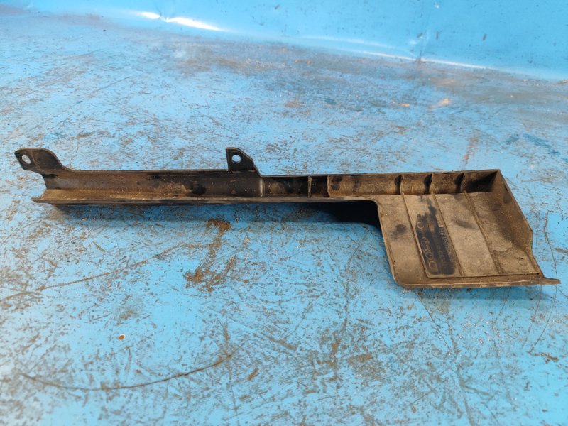 FORD MUSTANG 15- radiator deflector