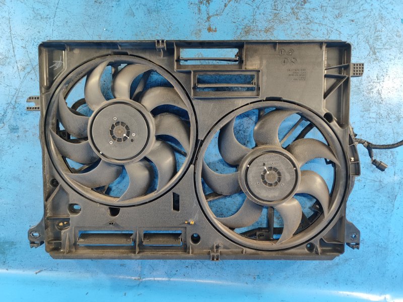 Diffuser of the main radiator fan FORD FUSION 14-