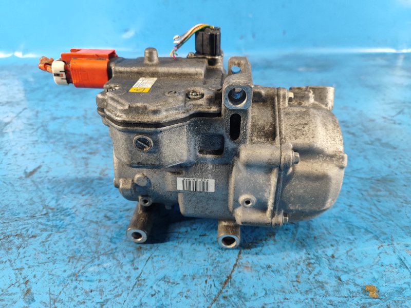 Air conditioning compressor for Toyota Prius Plus 11-14