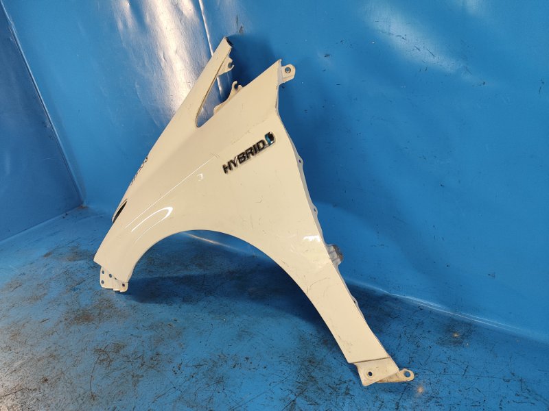 Front wing TOYOTA PRIUS - 30 09-17 Lev.