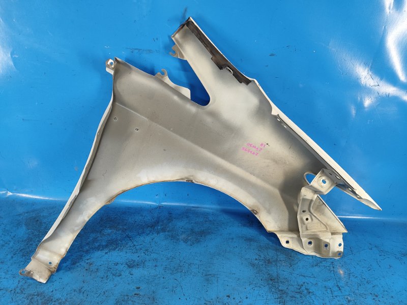 Front wing TOYOTA PRIUS - 30 09-17 Lev.