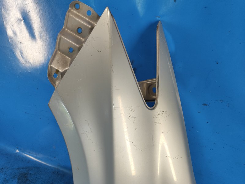 Front wing TOYOTA PRIUS - 30 09-17 Lev.