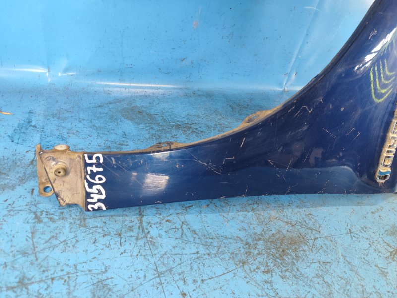 Front wing TOYOTA PRIUS - 30 09-17 Lev.