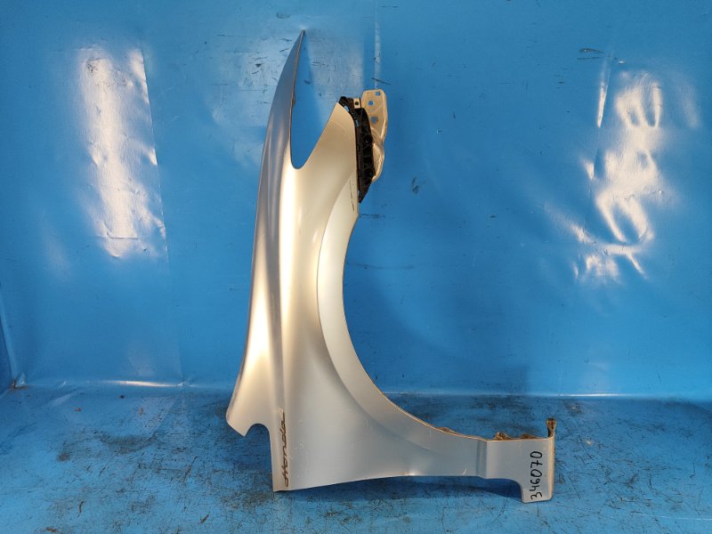 Front wing HONDA CIVIC 4D 06-11 Right.