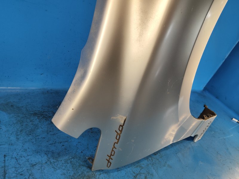 Front wing HONDA CIVIC 4D 06-11 Right.