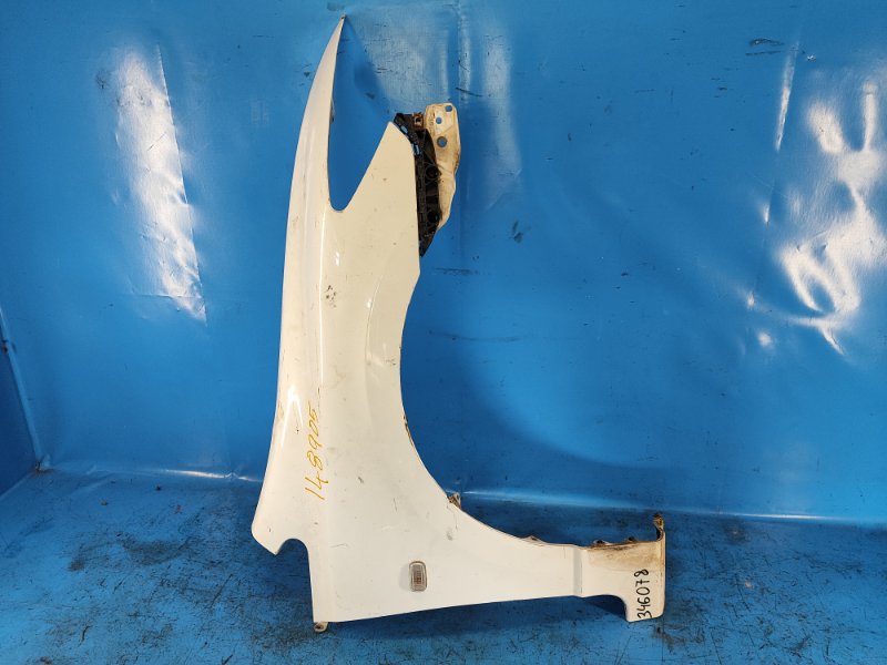 Front wing HONDA CIVIC 4D 06-11 Right.