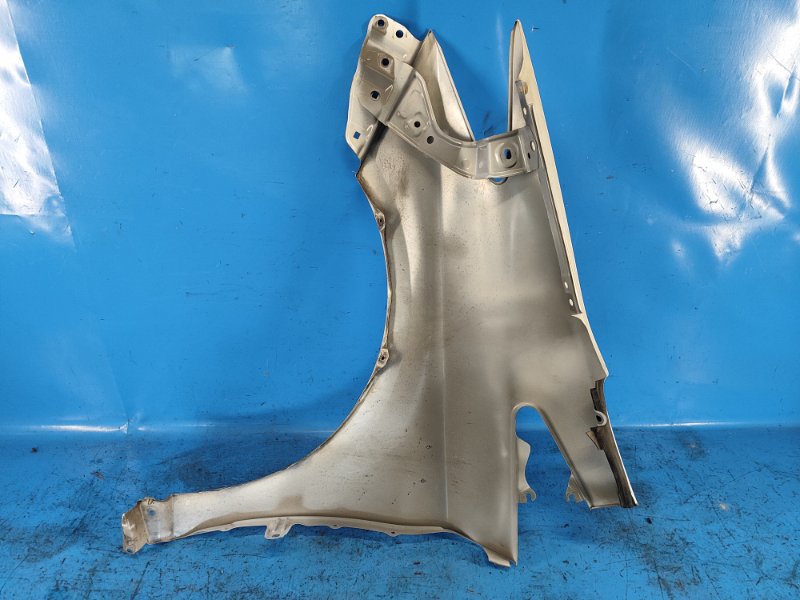Front wing TOYOTA PRIUS - 30 09-17 Right.