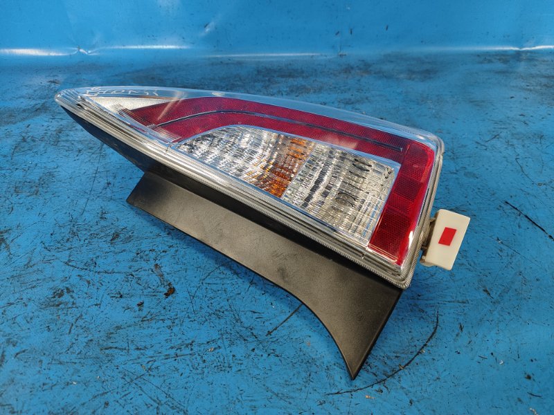 External lamp TOYOTA PRIUS - 30 09-17 2013 Right.