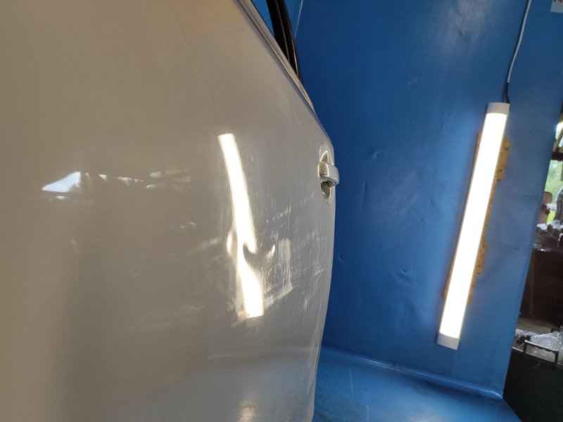 Door TOYOTA PRIUS PLUS 11-14 Left. Front.