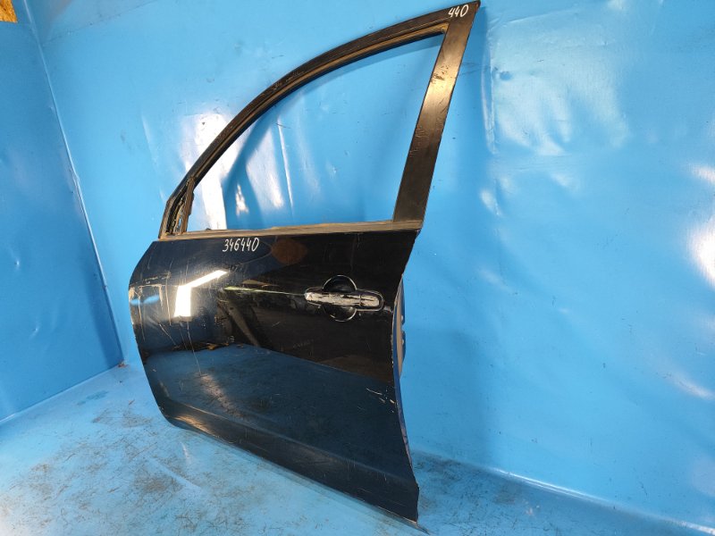 Door TOYOTA RAV4 05-12 Left. Front.