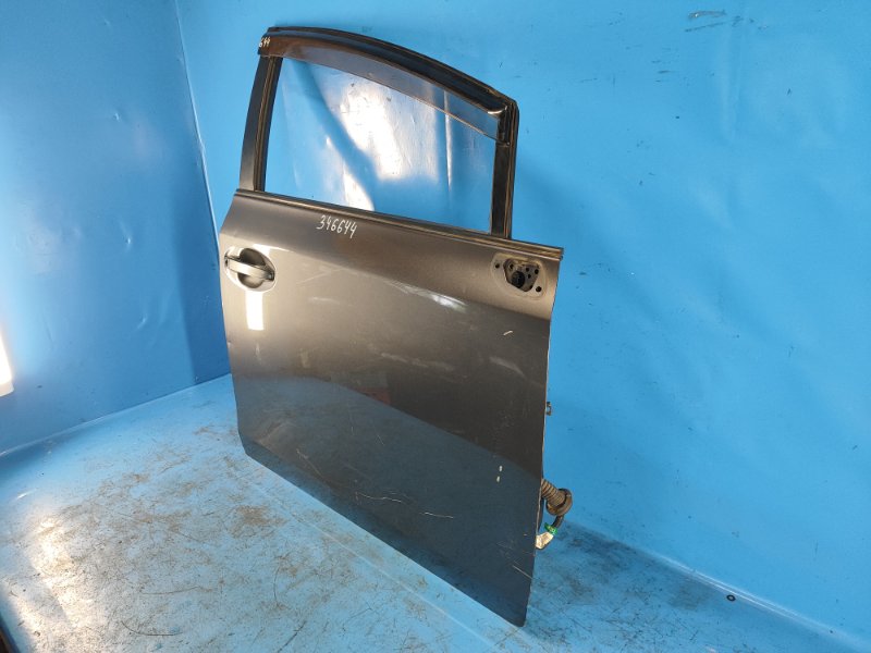 Door TOYOTA PRIUS PLUS 11-14 Right Front.
